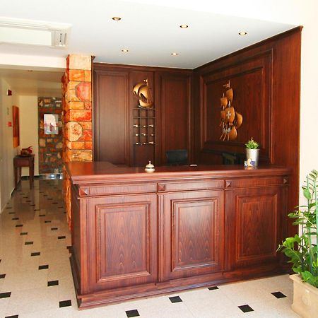 Iris Spa Loutra Edipsou  Exterior photo